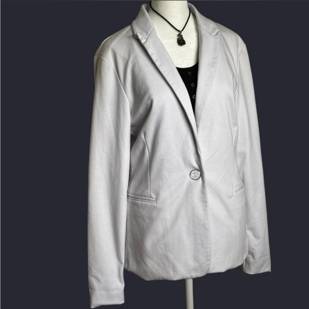 ☁️ Large White Seductions Blazer ☁️